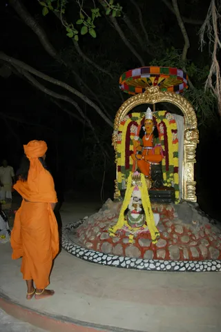 Shivaratri Ordaining - DSC_0132_watermark.JPG