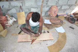 Swamiji-Supervising-The-Metal-Carving-Work - IMG_1961.JPG