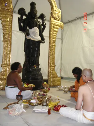 Venkateshwara Abhishekam - LA ashram 019_watermarked.jpg
