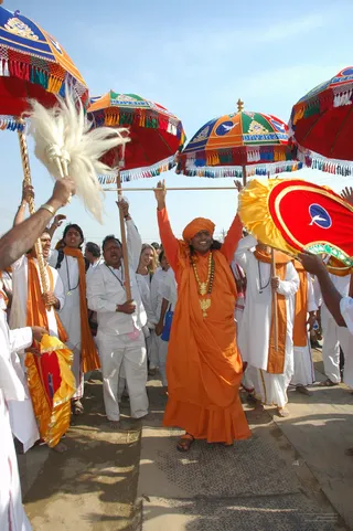 Procession - india-Ashram-Dic.30-31-1 -.05-06 335_watermarked.jpg