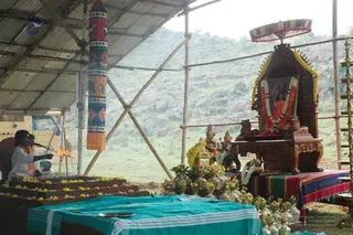 With-The-Blessings-Of-Swamiji-Guru-Homa-Begins - DSC_2788.jpg