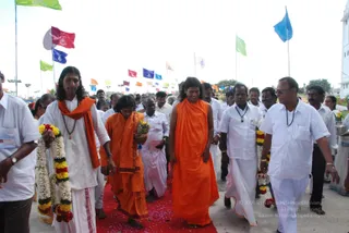 Swamiji-Visit-To-College - DSC_9090.jpg