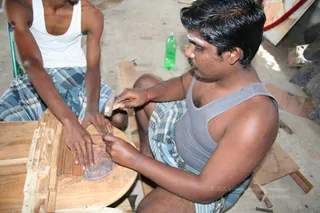 Swamiji-Supervising-The-Metal-Carving-Work - IMG_1958.JPG