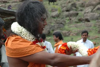 Swamiji-Supervising-The-Preparation - DSC_2199.jpg