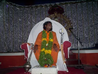 Swamiji Returns From Usa - 100_4743_watermark.jpg