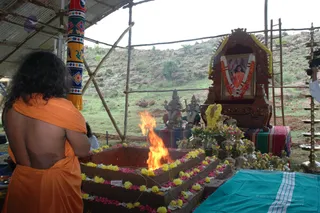 With-The-Blessings-Of-Swamiji-Guru-Homa-Begins - DSC_2524.jpg