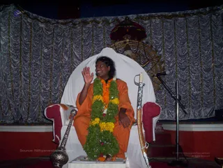 Swamiji Returns From Usa - 100_4742_watermark.jpg