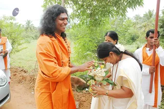 Welcoming-Swamiji - DSC_1981.jpg