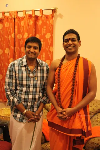 Actor-Santhanam-Visit - batch_batch_IMG_8818.JPG