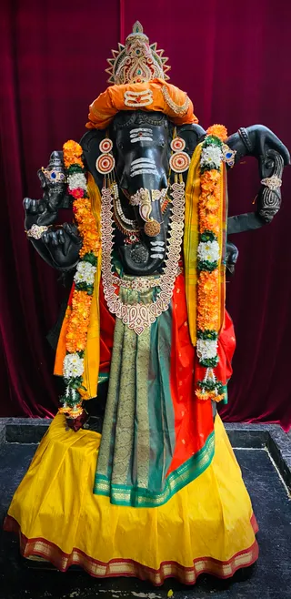 KAILASA SEATTLE, USA - Sarvajnapeetam