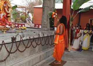 Temple-Visit - batch_IMG_0320.JPG