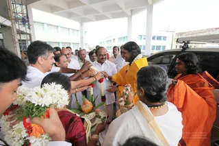 Welcoming-Swamiji - IMG_0943.JPG