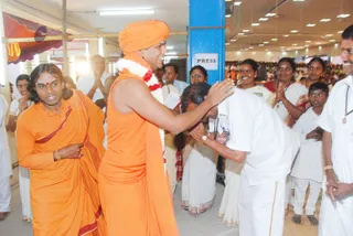 Welcoming-Swamiji - DSC_0294.JPG