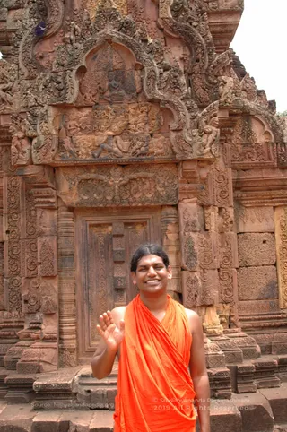 At Angkor Wat - DSC_0399.jpg