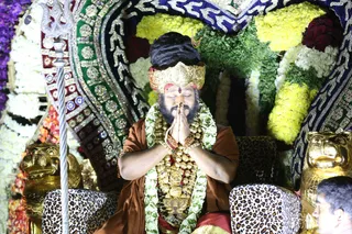Procession - G28A8261.jpg