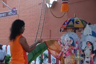 Swamiji-Doing-Pranaprathistha-To-Durga-Devi - watermark_DSC_5318.JPG