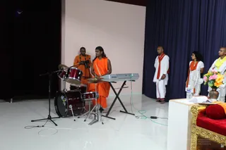 Yoga-Sutras-And-Evening-Lep-Session-With-Swamiji - IMG_0152.JPG