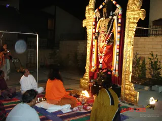 Puja - LA ashram 024_watermarked.jpg