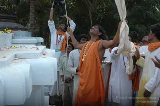 Flag-Hoisting-By-Swamiji - DSC_0540.JPG
