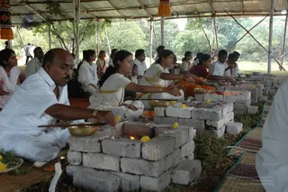 With-The-Blessings-Of-Swamiji-Guru-Homa-Begins - DSC_2792.jpg