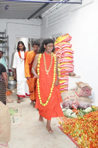 Blessings-To-Vip-And-Devotees - IMG_7429.jpg