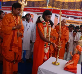 Procession - DSC_0429_watermarked.jpg