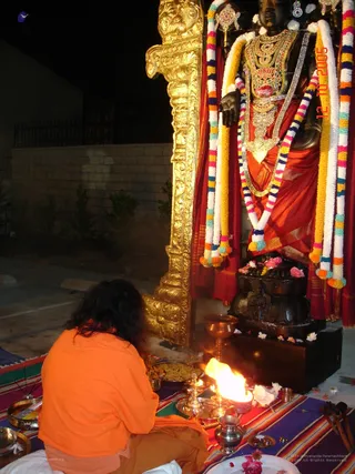 Puja - LA ashram 025_watermarked.jpg