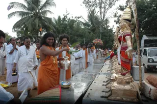 Flag-Hoisting-By-Swamiji - DSC_0431.JPG