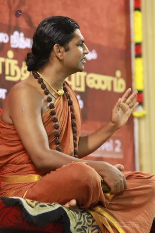 Swamiji-Having-Meeting-With-Nsp-Volunteers - IMG_1173.JPG