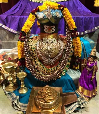 KAILASA SAN JOSE, USA - Sarvajnapeetam