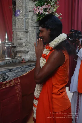 Welcoming-Swamiji-And-Procession - watermark_DSC_0134.JPG