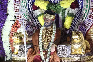 Procession - G28A8021.jpg