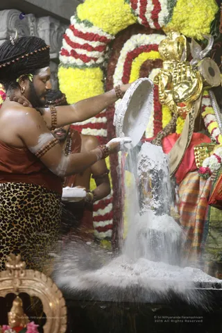 Swayambhulingaabhishekam - 7T7A9390.jpg