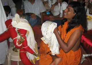 Swamiji Doing Alankar - IMG_0938_watermark.jpg