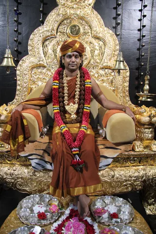 Pratyaksha Pada Puja - IMG_9867.JPG
