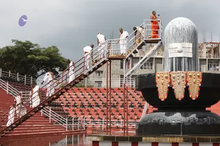 Nithyanandeshwara-Paramashiva-Lingha-Abishekam - watermark_IMG_3700.jpg