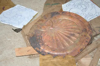 Swamiji-Supervising-The-Metal-Carving-Work - IMG_1937.JPG