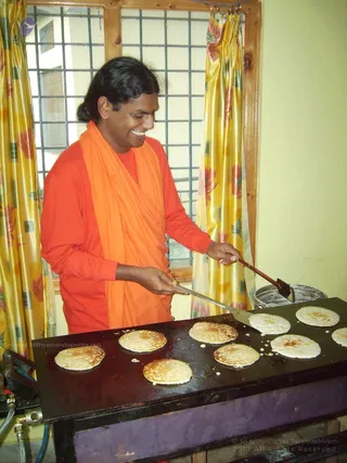 Dosa Making Swami - 03--PICT0055_watermarked.JPG