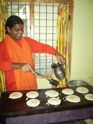 Dosa Making Swami - 05--PICT0051_watermarked.JPG