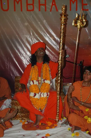 With Sannyasis - DSC_3798_watermarked.jpg