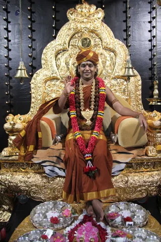 Pratyaksha Pada Puja - IMG_9873.JPG