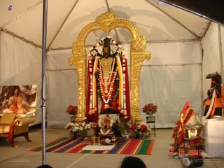 Puja - LA ashram 012_watermarked.jpg
