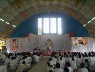 Swamiji Returns From Usa - 100_4759_watermark.jpg
