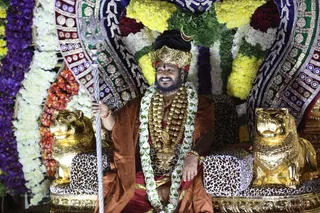 Procession - G28A8022.jpg