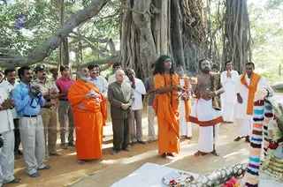 Governer Of Karnataka Visits Adheenam - 03_arati_watermarked.jpg