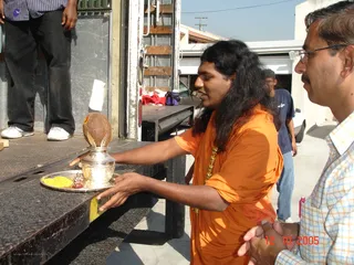 Venkateshwara Arrives In La - LA ashram 030_watermarked.jpg