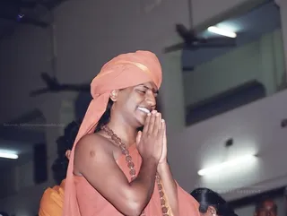October 28 - 1 November 2004 - Mass Living Enlightenment Initiations in Tiruvannamalai