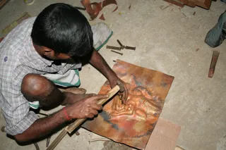 Swamiji-Supervising-The-Metal-Carving-Work - IMG_5158.JPG