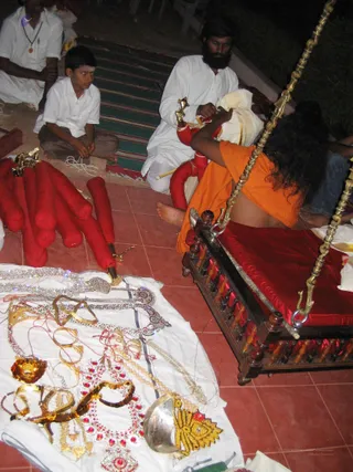 Swamiji Doing Alankar - IMG_0887_watermark.jpg