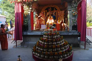 Procession - DSC_0517_watermarked.jpg